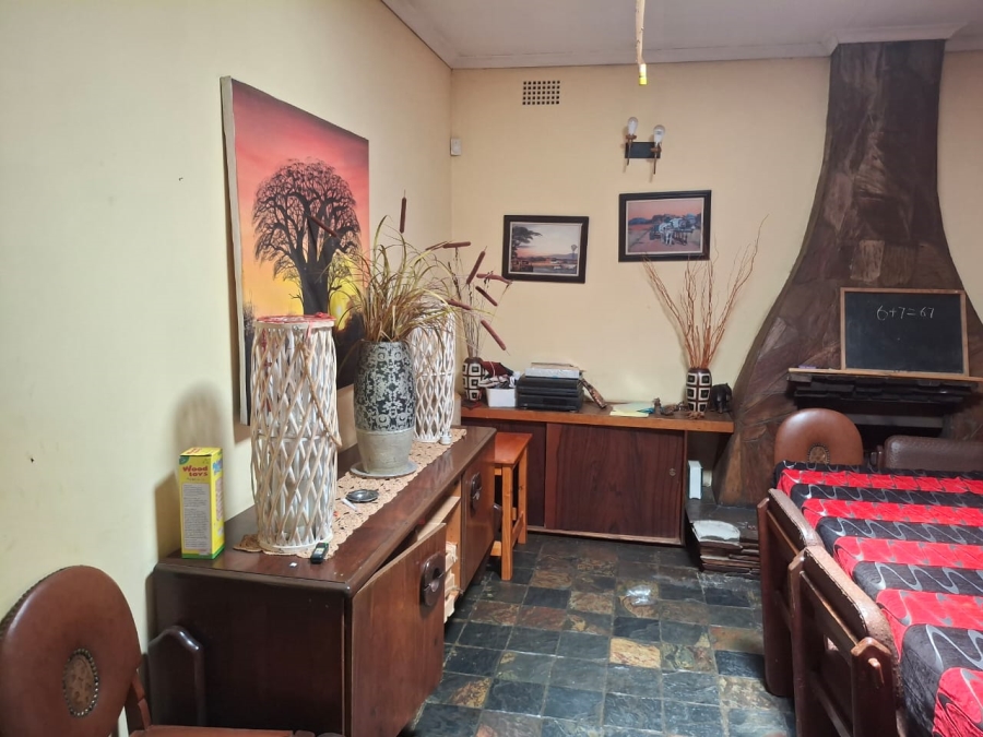 4 Bedroom Property for Sale in Loumarina A H Gauteng