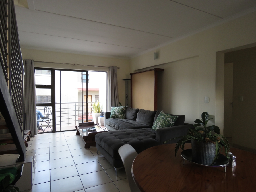 To Let 3 Bedroom Property for Rent in Barbeque Downs Gauteng