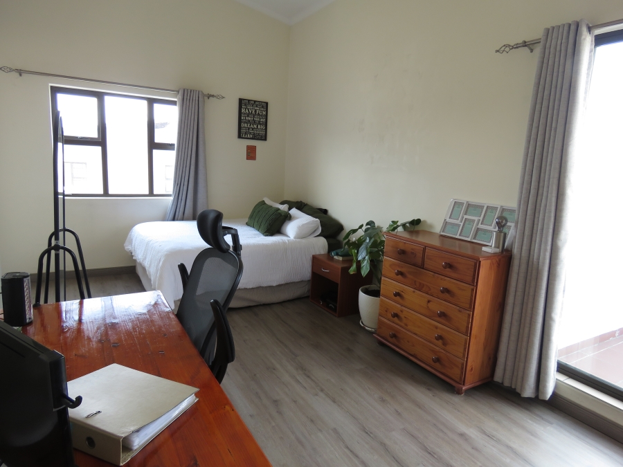 To Let 3 Bedroom Property for Rent in Barbeque Downs Gauteng