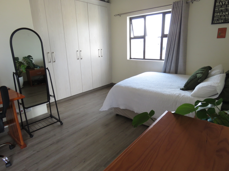 To Let 3 Bedroom Property for Rent in Barbeque Downs Gauteng