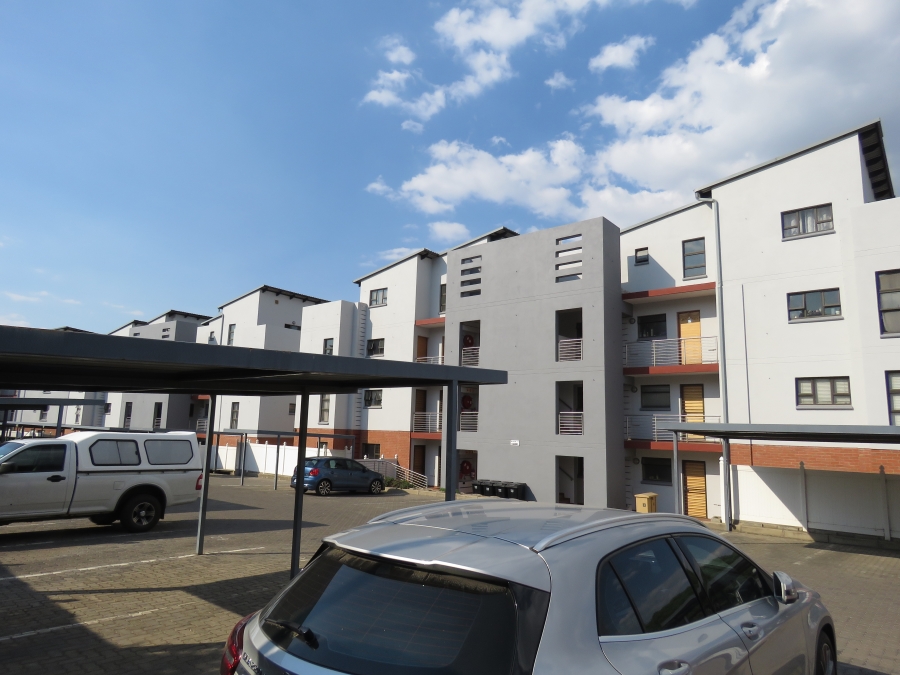 To Let 3 Bedroom Property for Rent in Barbeque Downs Gauteng