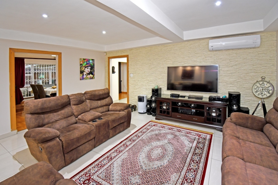 4 Bedroom Property for Sale in Beverley Gardens Gauteng