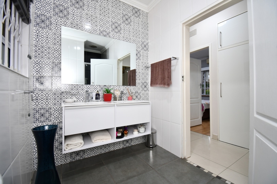 4 Bedroom Property for Sale in Beverley Gardens Gauteng