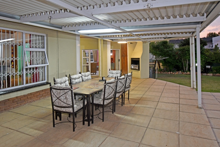 4 Bedroom Property for Sale in Beverley Gardens Gauteng