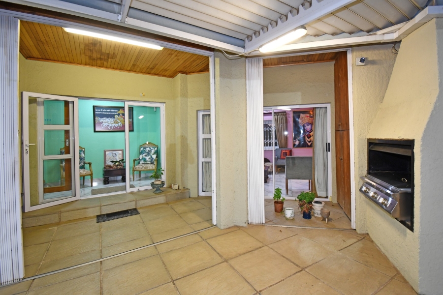 4 Bedroom Property for Sale in Beverley Gardens Gauteng