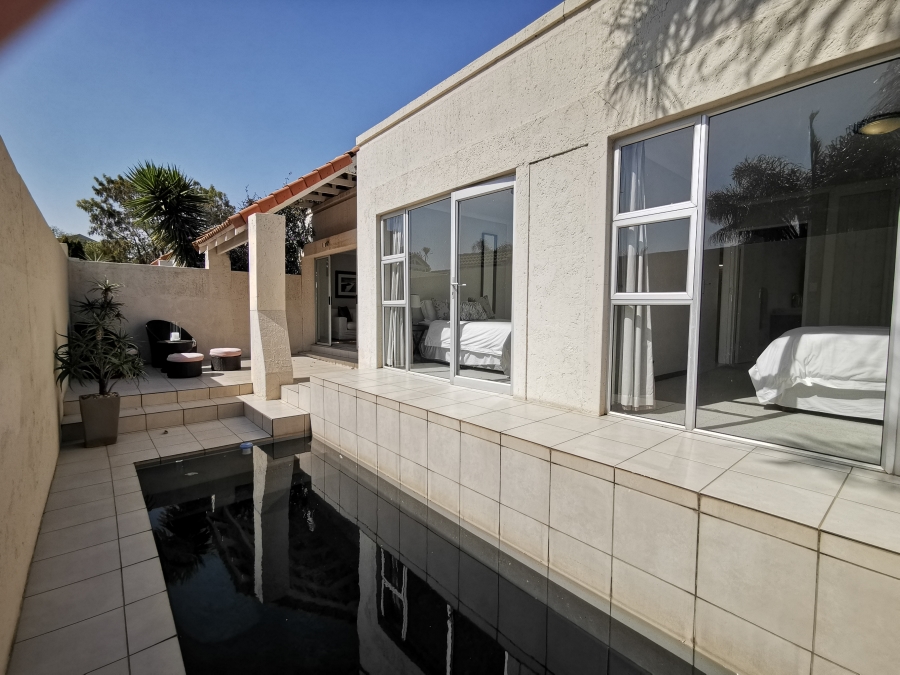 2 Bedroom Property for Sale in Morningside Gauteng