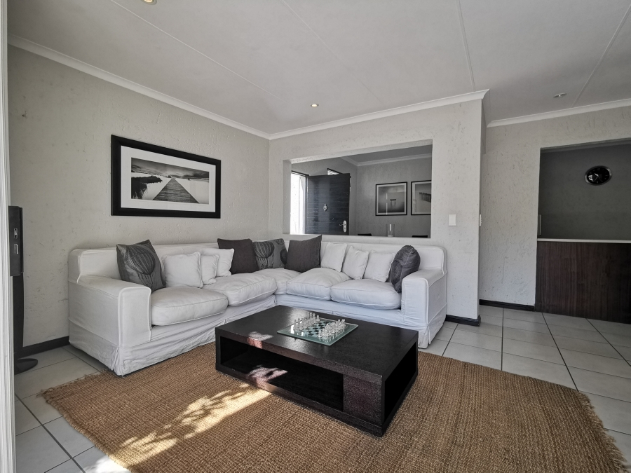 2 Bedroom Property for Sale in Morningside Gauteng