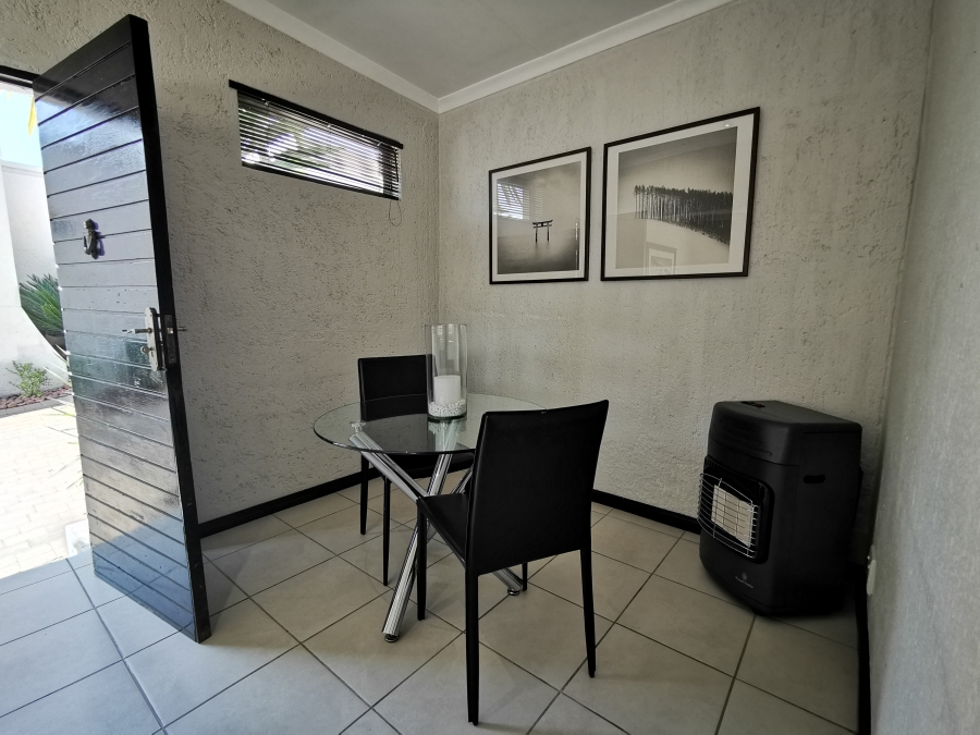 2 Bedroom Property for Sale in Morningside Gauteng