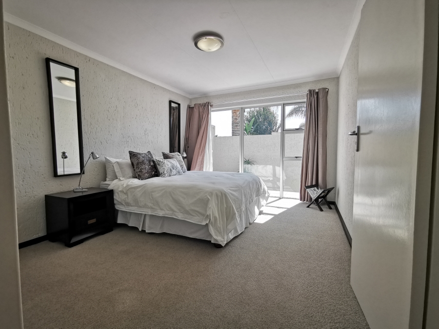 2 Bedroom Property for Sale in Morningside Gauteng