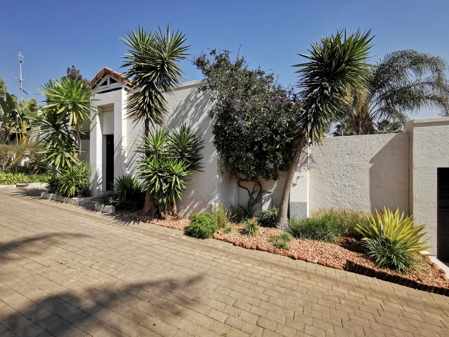 2 Bedroom Property for Sale in Morningside Gauteng