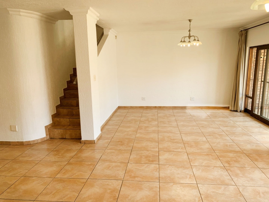 3 Bedroom Property for Sale in Atholl Gauteng