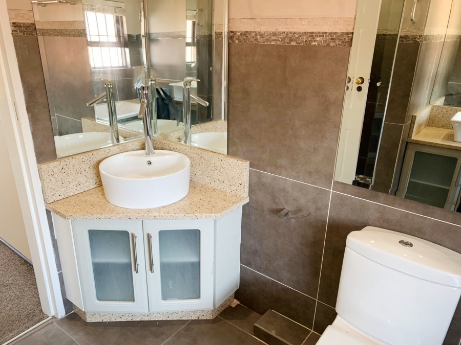 3 Bedroom Property for Sale in Atholl Gauteng