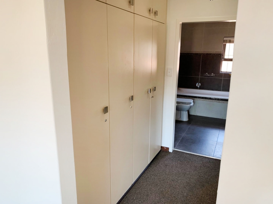 3 Bedroom Property for Sale in Atholl Gauteng