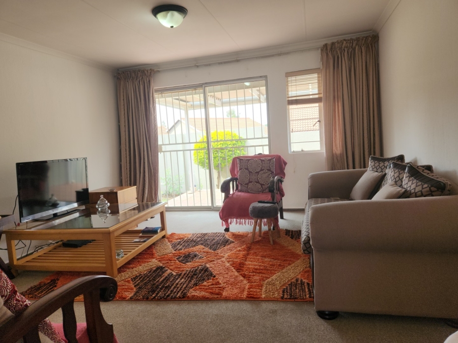 2 Bedroom Property for Sale in Sundowner Gauteng