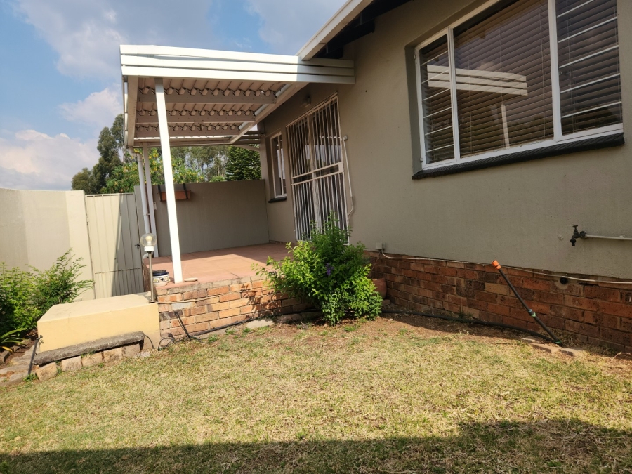 2 Bedroom Property for Sale in Sundowner Gauteng