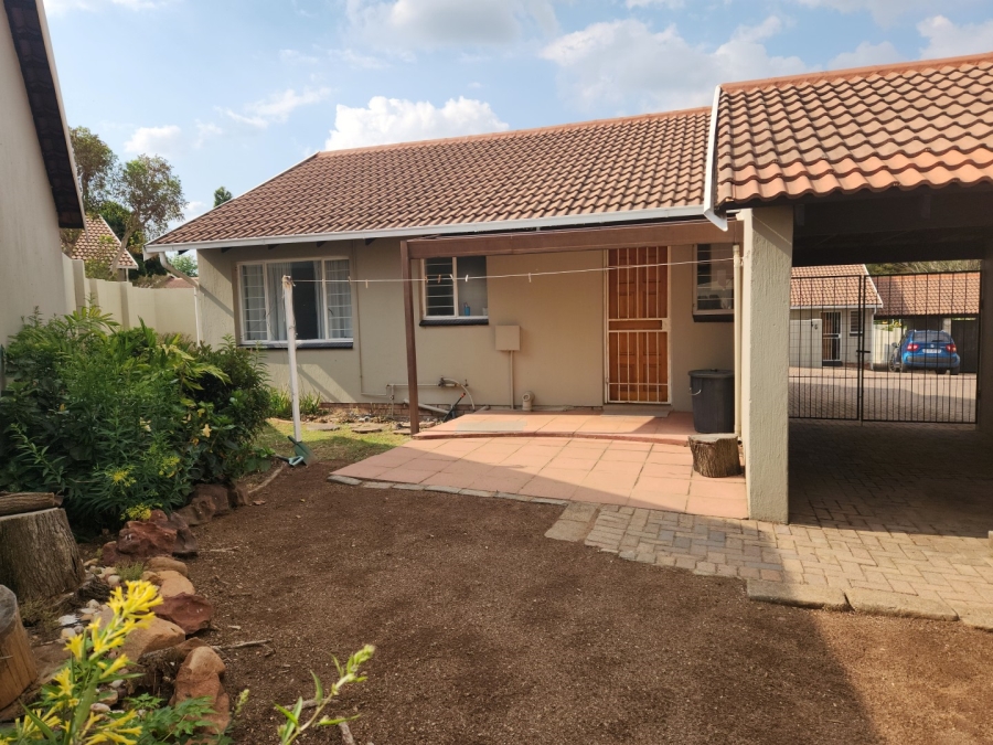 2 Bedroom Property for Sale in Sundowner Gauteng