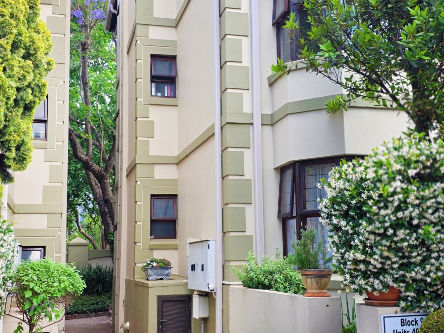 2 Bedroom Property for Sale in Bryanston Gauteng