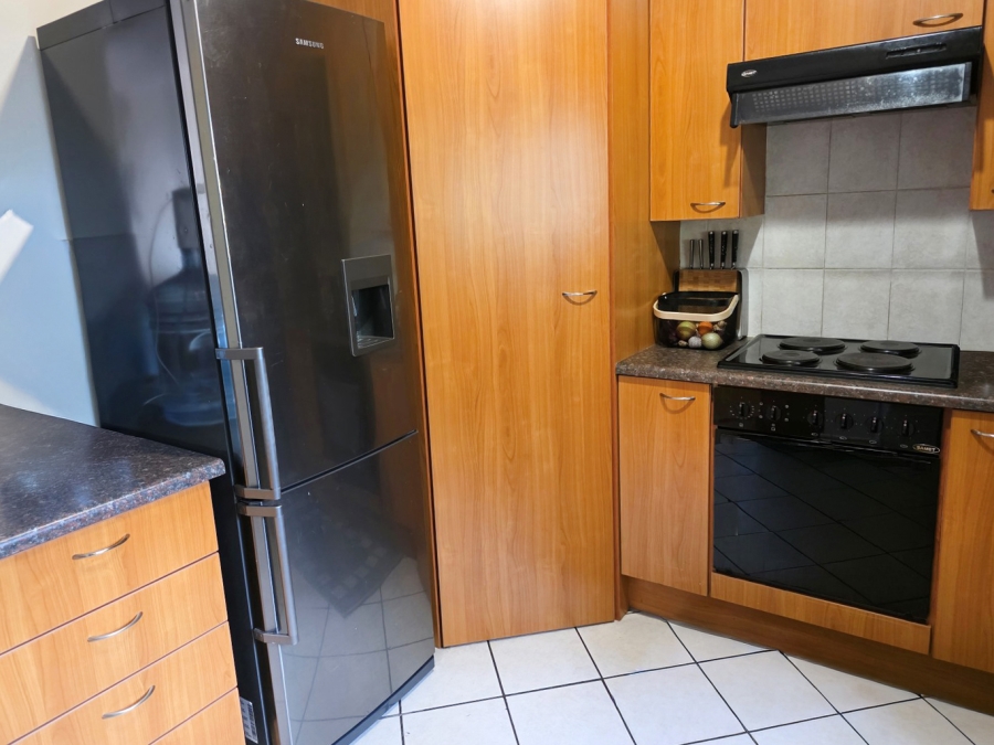2 Bedroom Property for Sale in Bryanston Gauteng