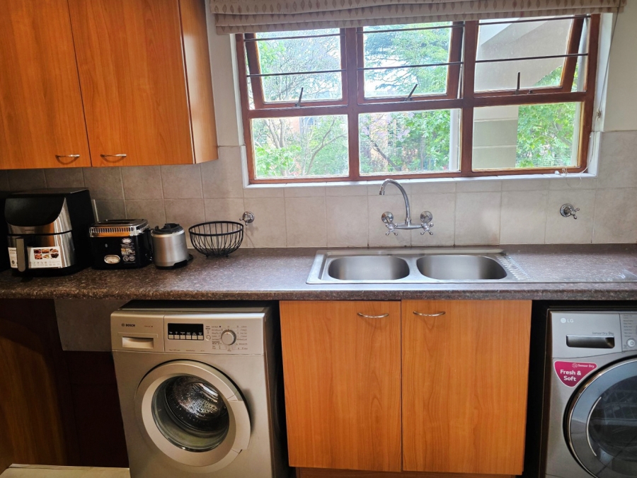 2 Bedroom Property for Sale in Bryanston Gauteng