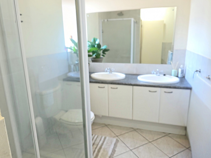 2 Bedroom Property for Sale in Bryanston Gauteng