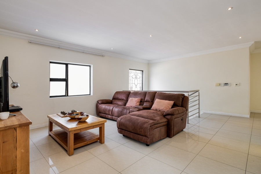 6 Bedroom Property for Sale in Parkwood Gauteng