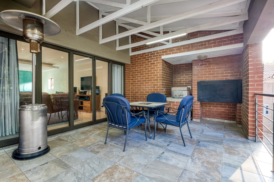 6 Bedroom Property for Sale in Parkwood Gauteng