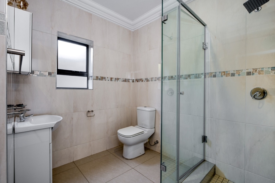 6 Bedroom Property for Sale in Parkwood Gauteng