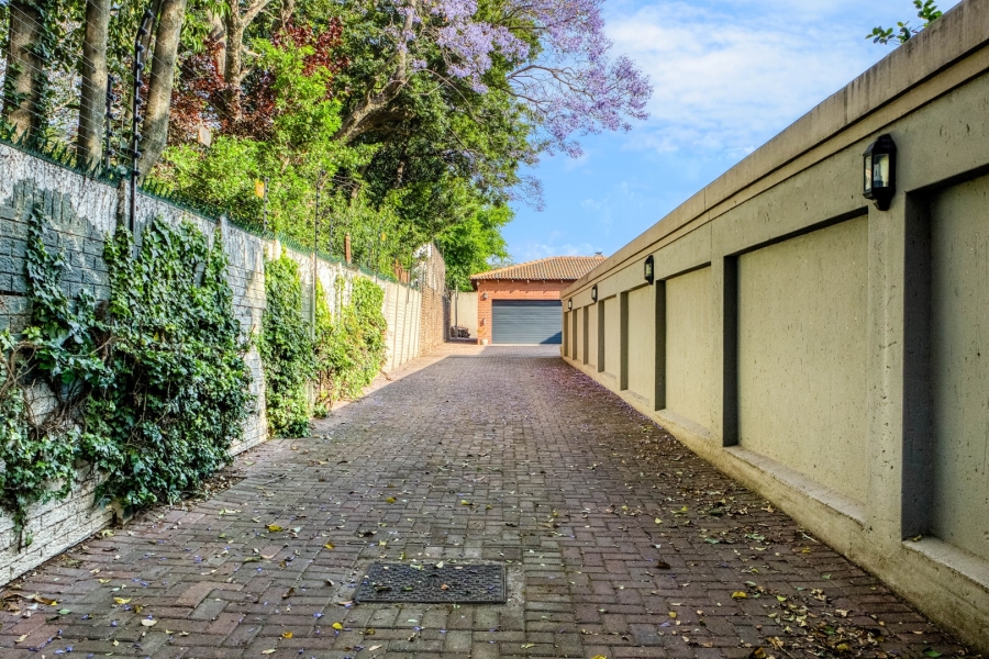 6 Bedroom Property for Sale in Parkwood Gauteng