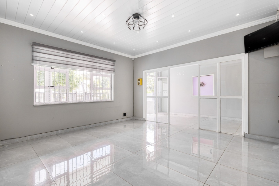 5 Bedroom Property for Sale in Norwood Gauteng