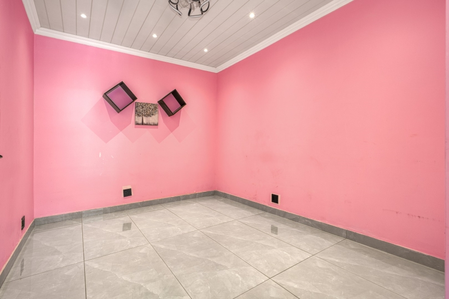 5 Bedroom Property for Sale in Norwood Gauteng