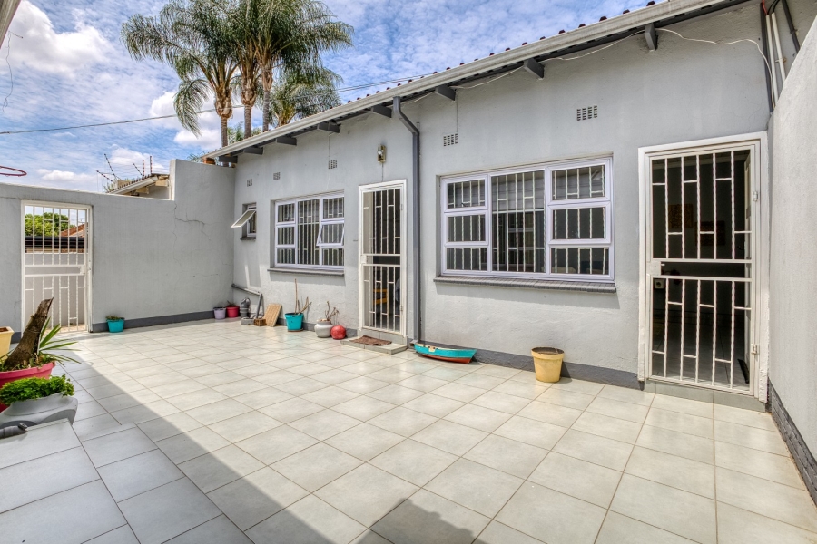 5 Bedroom Property for Sale in Norwood Gauteng