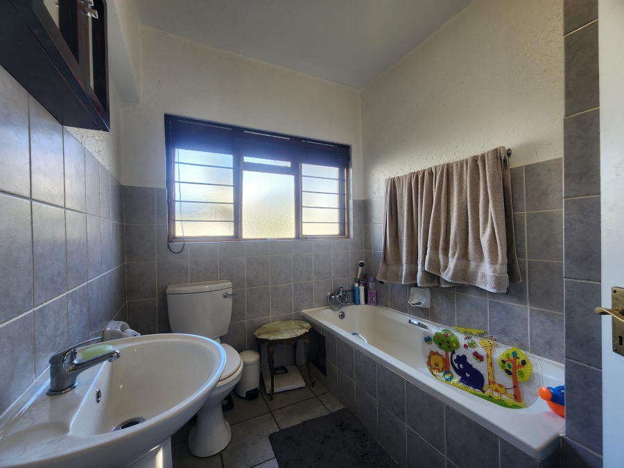 2 Bedroom Property for Sale in Lonehill Gauteng