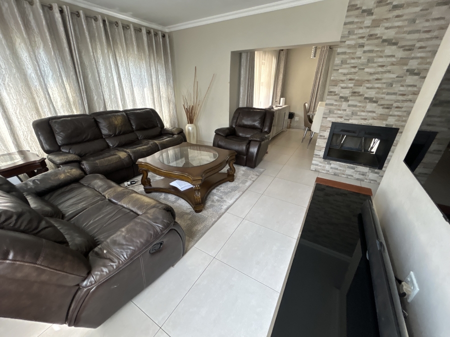 To Let 3 Bedroom Property for Rent in Kyalami Gauteng