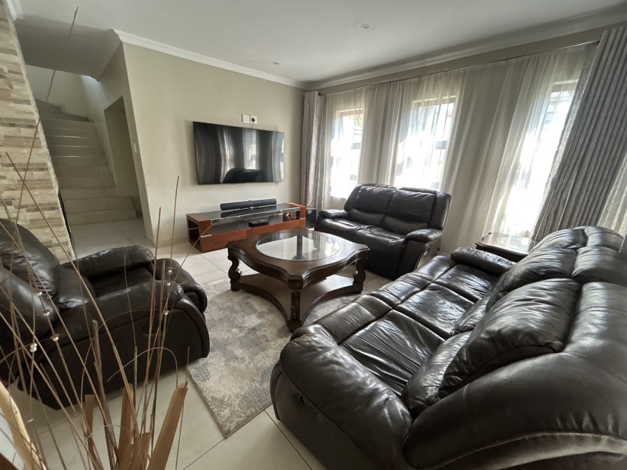 To Let 3 Bedroom Property for Rent in Kyalami Gauteng