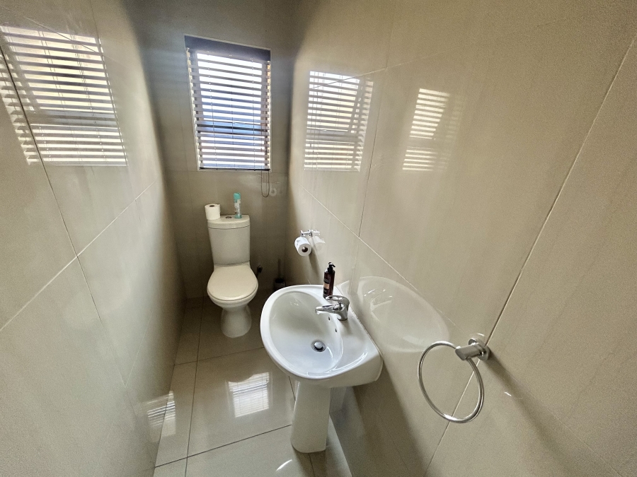 To Let 3 Bedroom Property for Rent in Kyalami Gauteng
