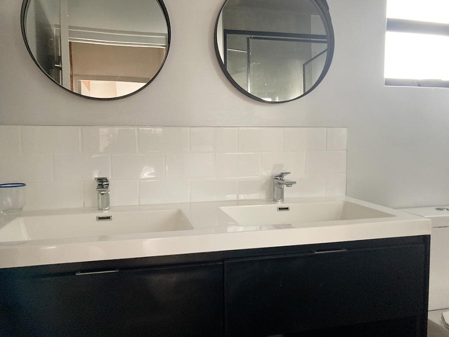 To Let 1 Bedroom Property for Rent in Melrose Gauteng