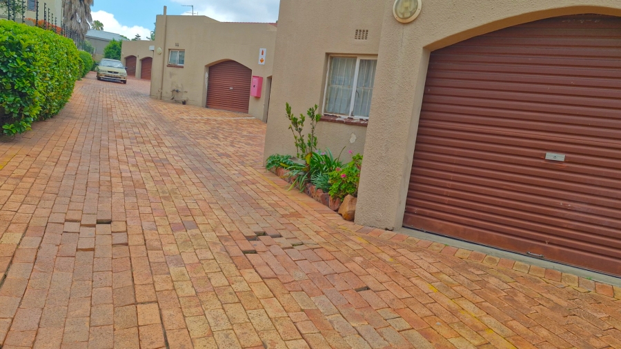 3 Bedroom Property for Sale in Lyndhurst Gauteng
