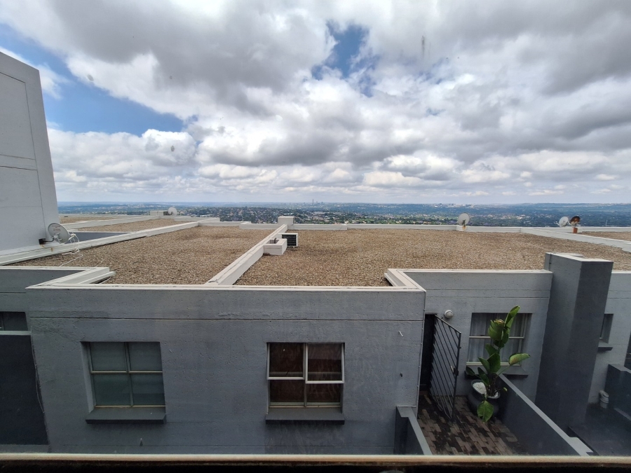 2 Bedroom Property for Sale in Northcliff Gauteng