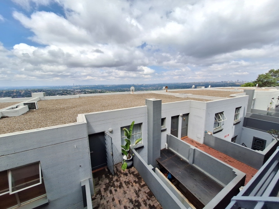 2 Bedroom Property for Sale in Northcliff Gauteng