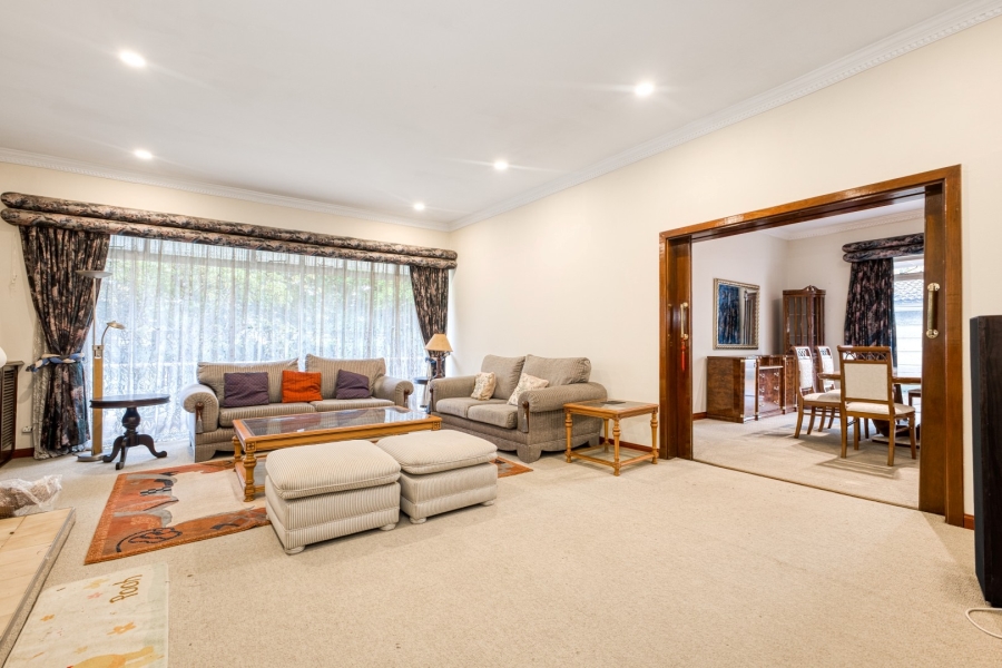 4 Bedroom Property for Sale in Waverley Gauteng