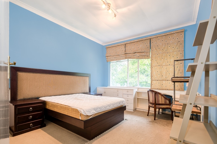 4 Bedroom Property for Sale in Waverley Gauteng