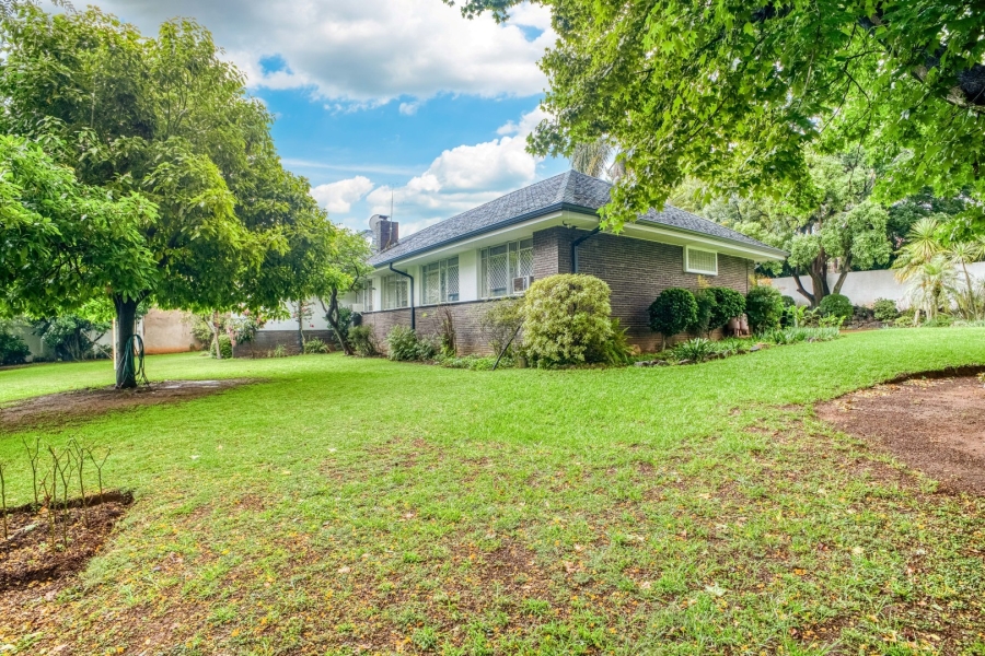 4 Bedroom Property for Sale in Waverley Gauteng