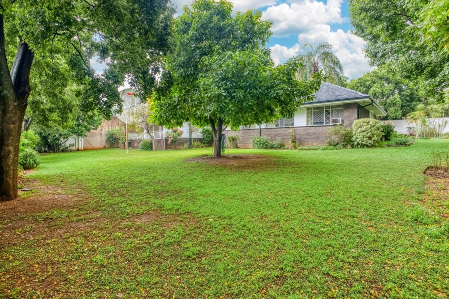 4 Bedroom Property for Sale in Waverley Gauteng