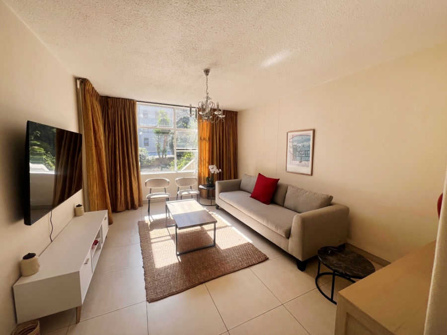 To Let 2 Bedroom Property for Rent in Sandhurst Gauteng