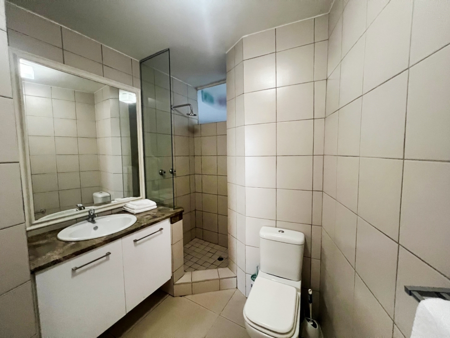 To Let 2 Bedroom Property for Rent in Sandhurst Gauteng