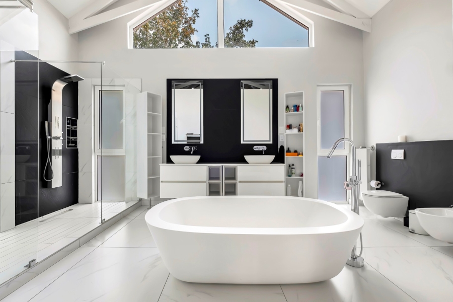 To Let 7 Bedroom Property for Rent in Parkmore Gauteng