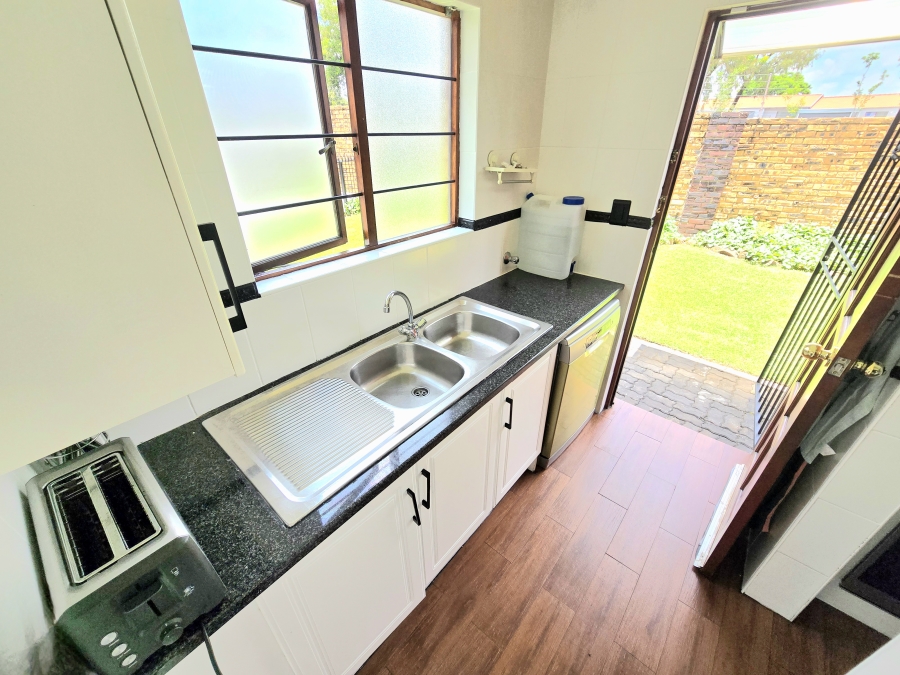 4 Bedroom Property for Sale in Kyalami Hills Gauteng