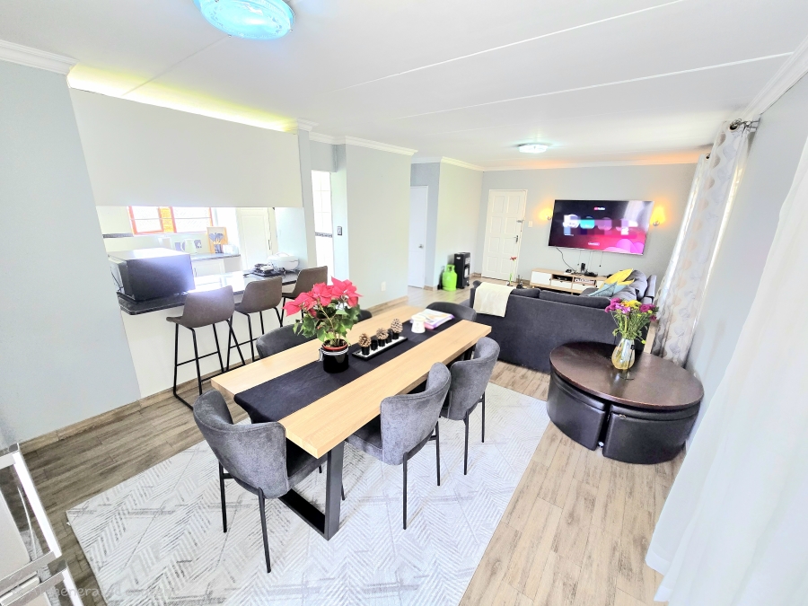 4 Bedroom Property for Sale in Kyalami Hills Gauteng