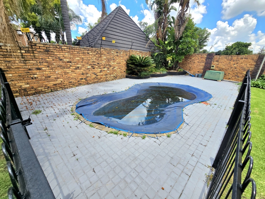 4 Bedroom Property for Sale in Kyalami Hills Gauteng