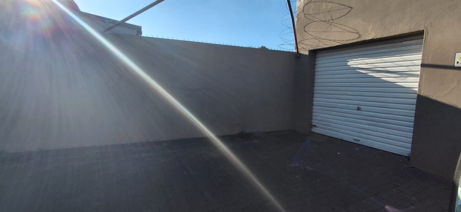 6 Bedroom Property for Sale in Krugersdorp West Gauteng